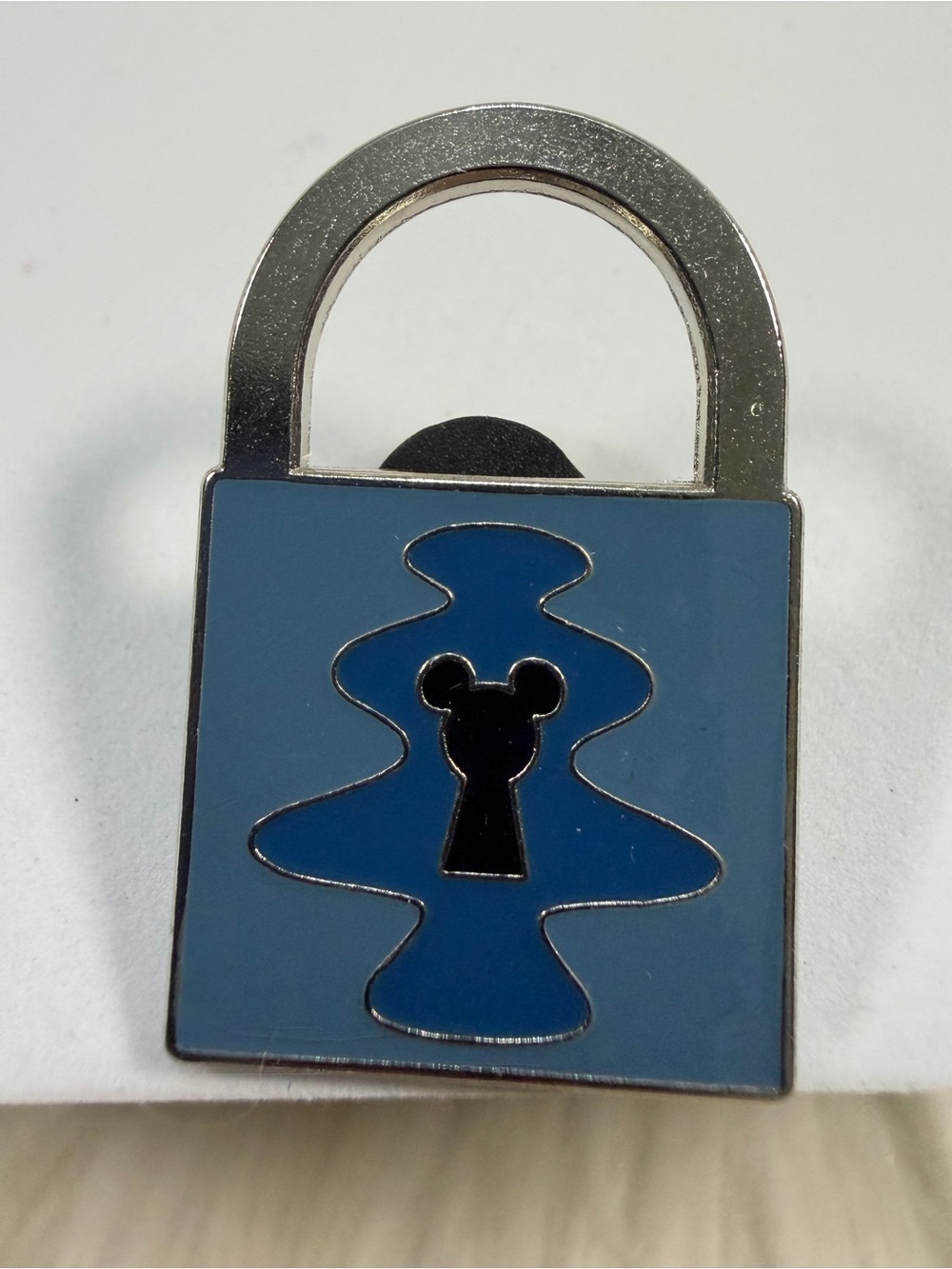 💜3/$15💜 DISNEY TRADING PIN Blue Enamel Lock Charm with Keyhole Silhouette - Picture 2 of 3